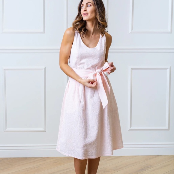 Hope & Henry Dresses & Skirts - Hope & Henry Mommy & Me Seersucker Pink White Tie Waist Dress Size 2